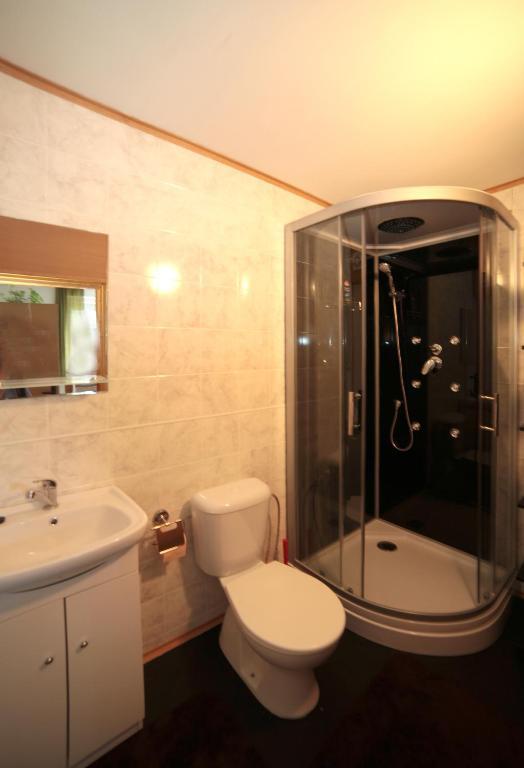 Pension U Kastanu Karlovy Vary Room photo